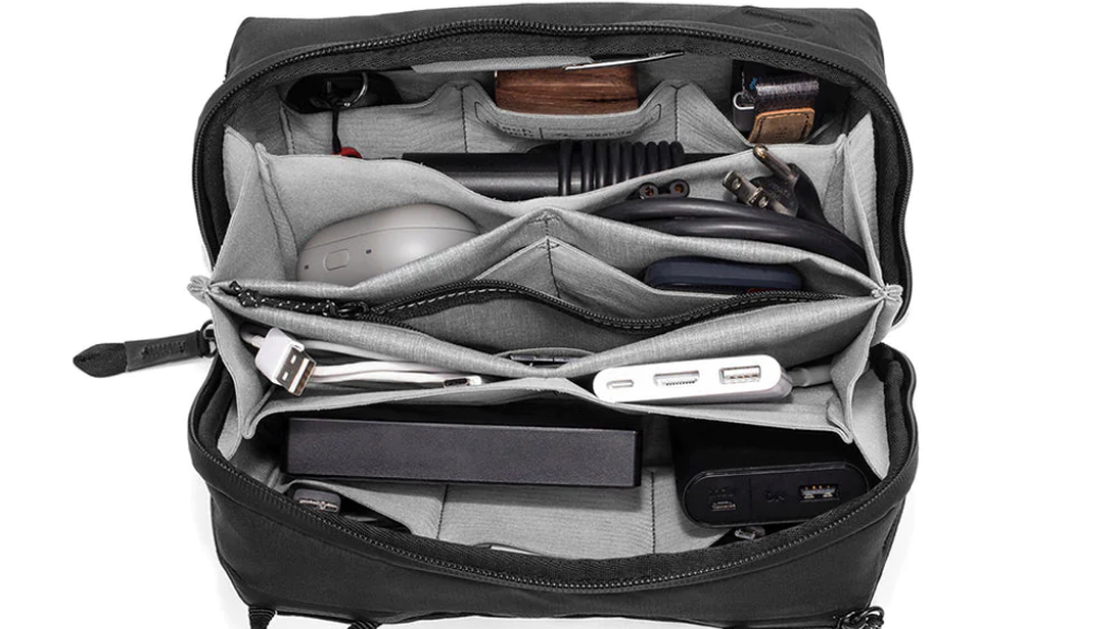 peak design tech pouch capacity